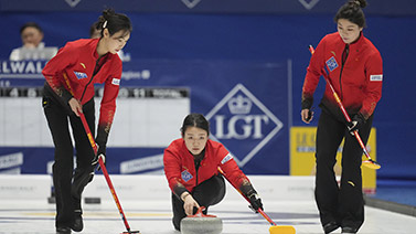 塔帅：我认为切尔西是争冠球队；特罗萨德有可能出场